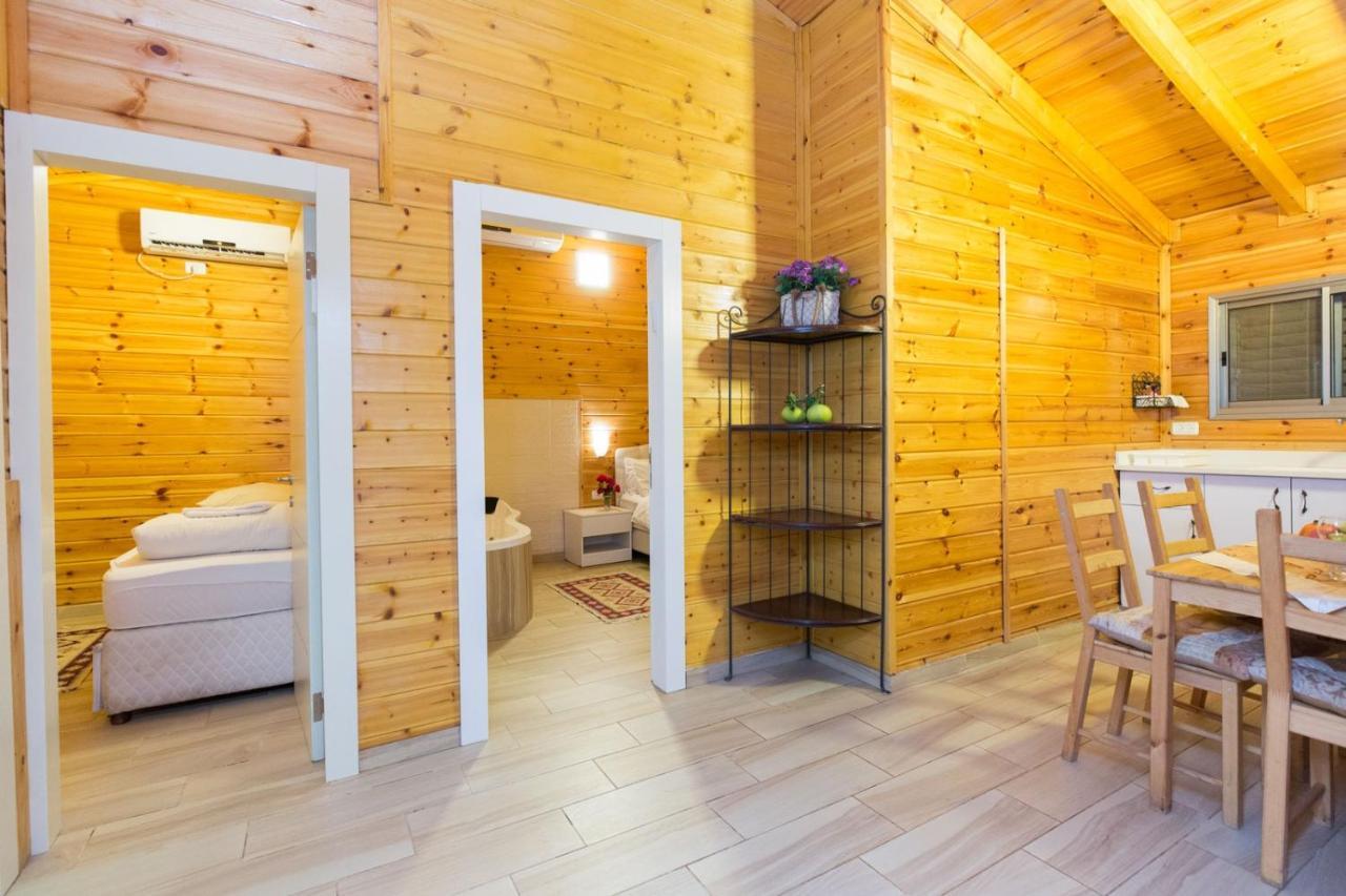 Отель Etzel Tami Hospitality Неот-Голан Экстерьер фото