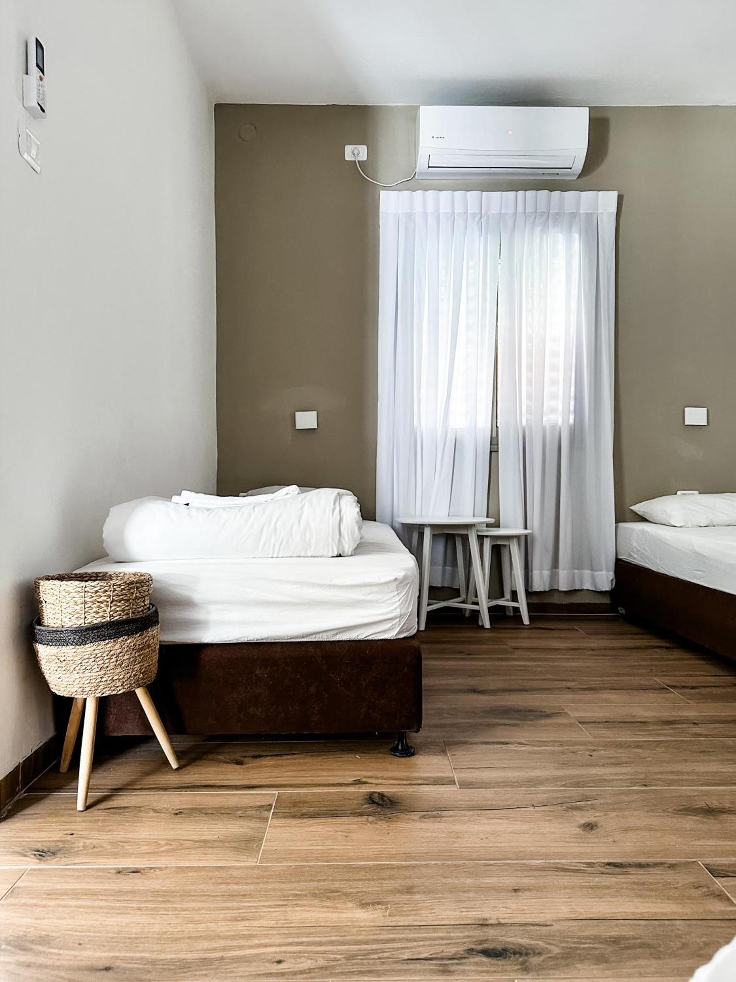 Отель Etzel Tami Hospitality Неот-Голан Экстерьер фото